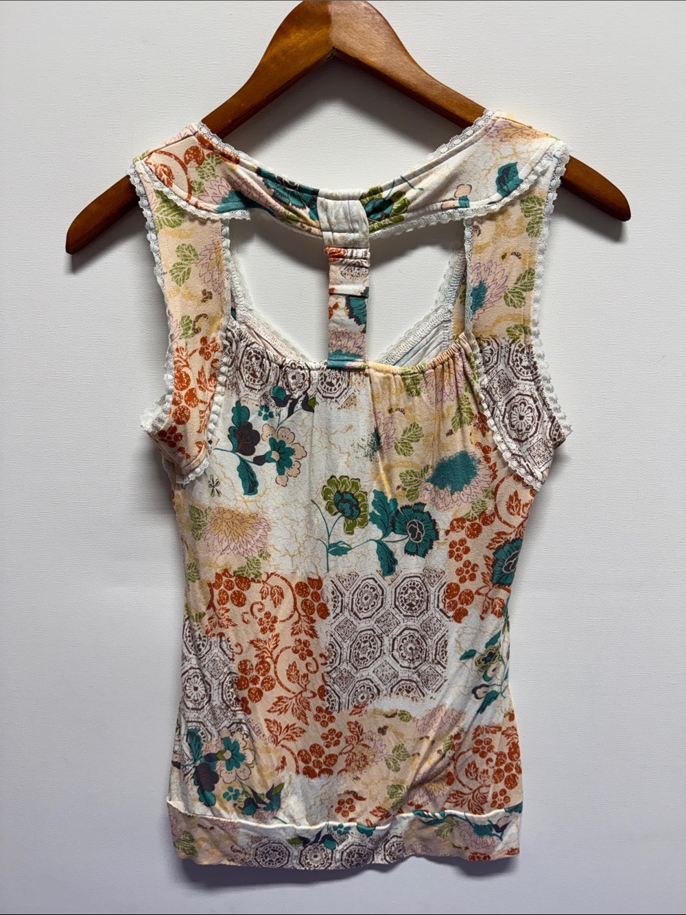 American Rag Multi-Color Floral Patchwork Tank Top - Picture 7 of 8